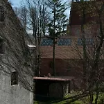 żar - Dworek W żarnowcu 公寓