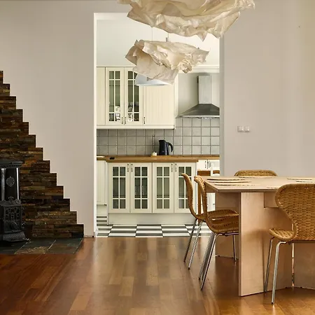 Zar - Dworek W Zarnowcu * Zarnowiec