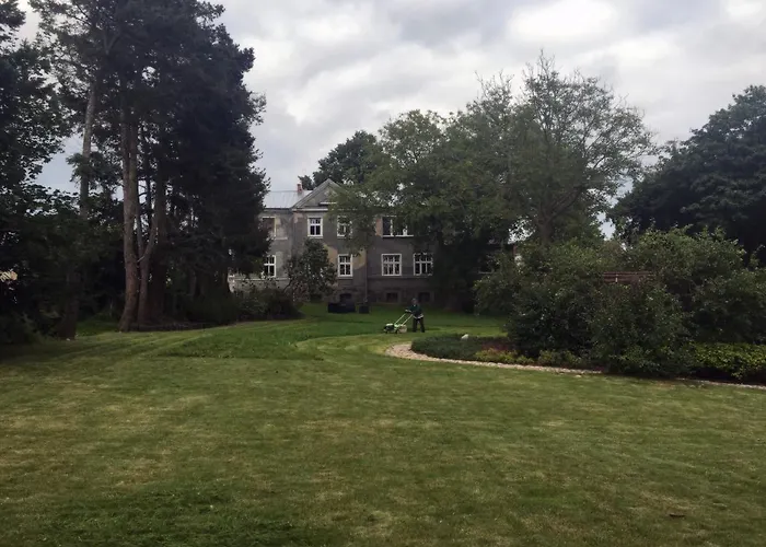 Zar - Dworek W Zarnowcu Lägenhet *